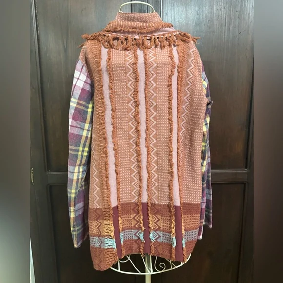 Gimmicks Patchwork Fringe Open Front Sweater Fringe flannel Sleeves Size Large - Picture 2 of 8